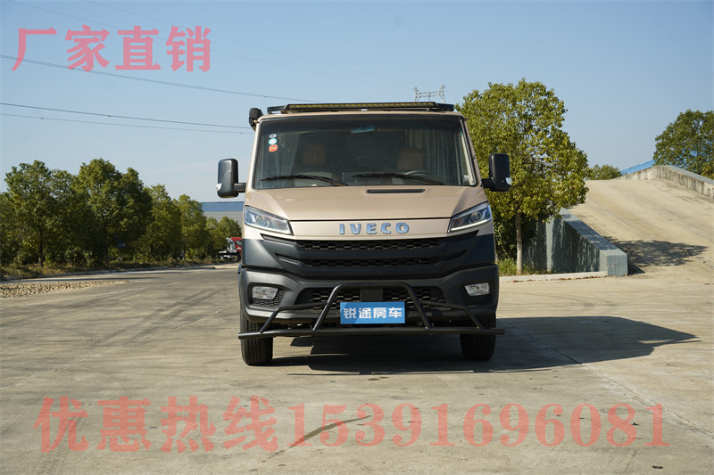 奔馳v260拖掛房車 