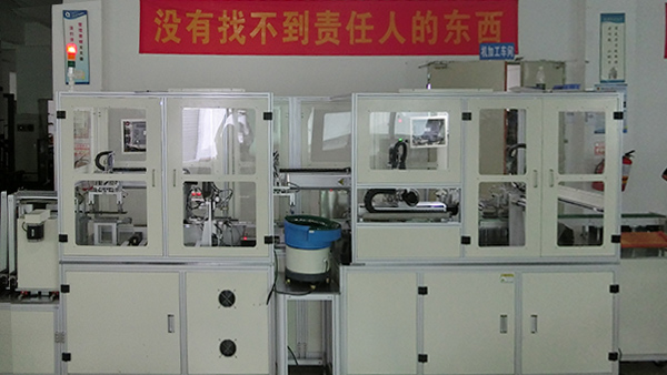 創精銳桌面型自動點膠機工作原理